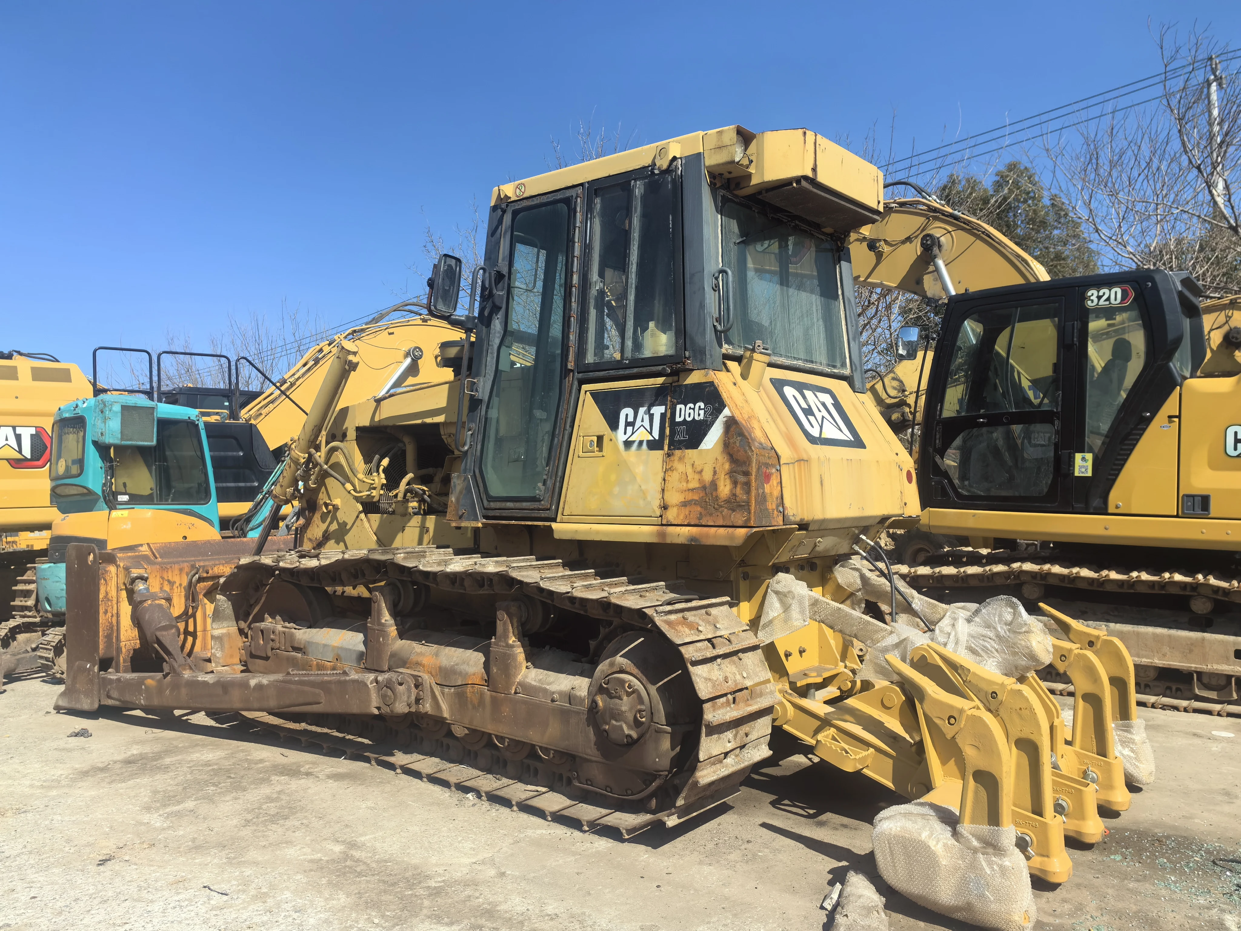 キャタピラーCAT D6G2 XLドーザークローラーブルドーザー中古 