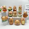 Juguete Kapibala para apretar (12 estilos, 10 cm, combinados y a juego)