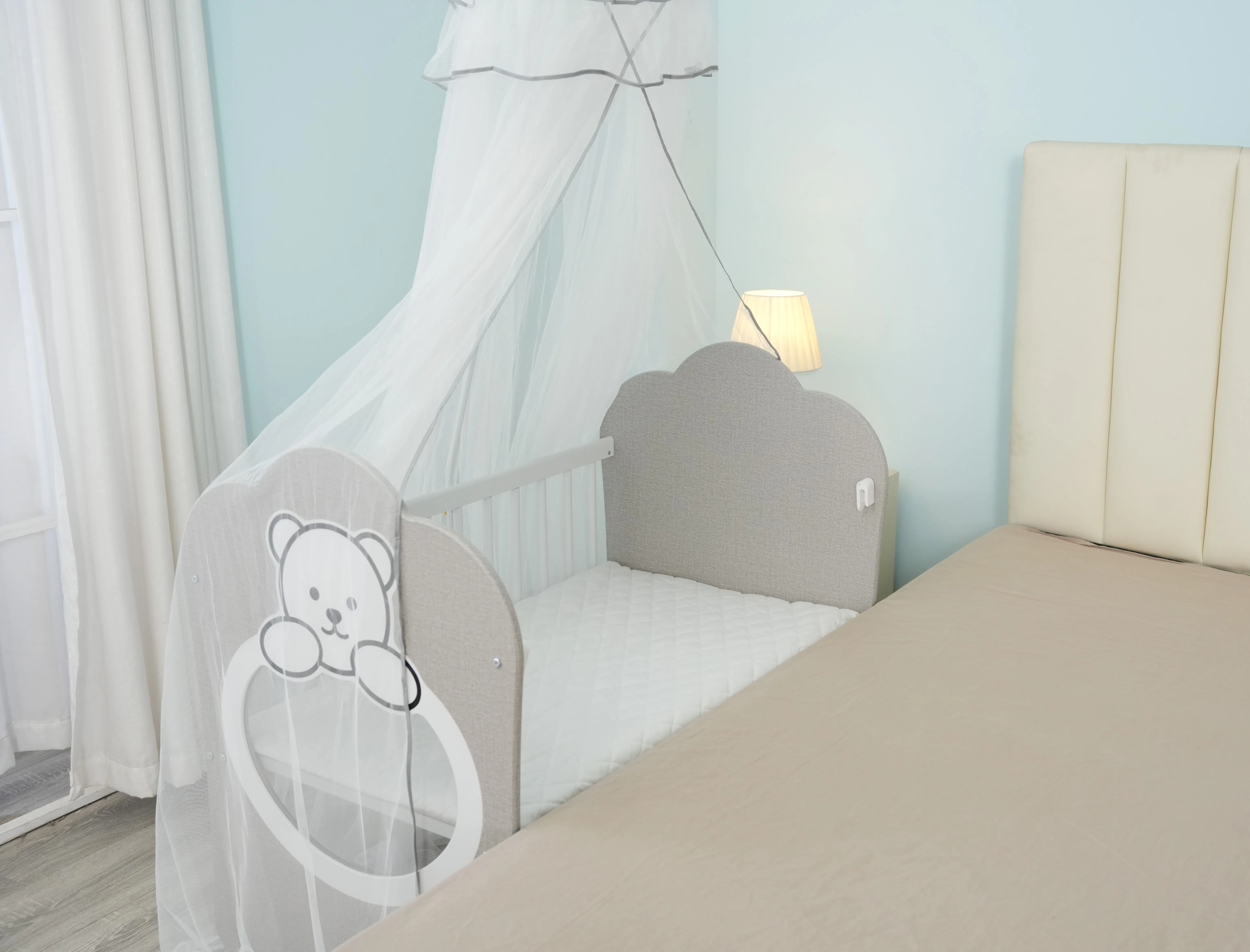 B2621 Cool Baby Cute Baby Crib Bed With Co-sleeping Function manufacture