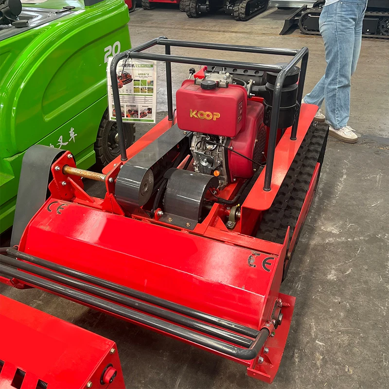 CE/EU/EPA Remote-controlled Tracked Lawn Mower Cutting Width 1000mm Youpu Engine One-key Start 7.5 Acres Per Hour Robotic Mower