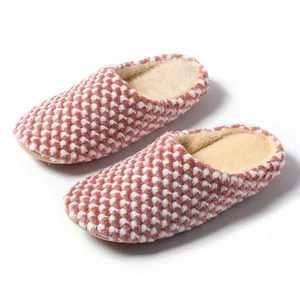 Couple's Comfortable Indoor Home Fluffy Indoor for Slippers with Soft Microfiber Fabric Sole for Winter Use Closed Toe Design