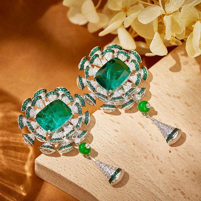Exquisite Women's 18K Gold-Plated Evening Gown Earrings