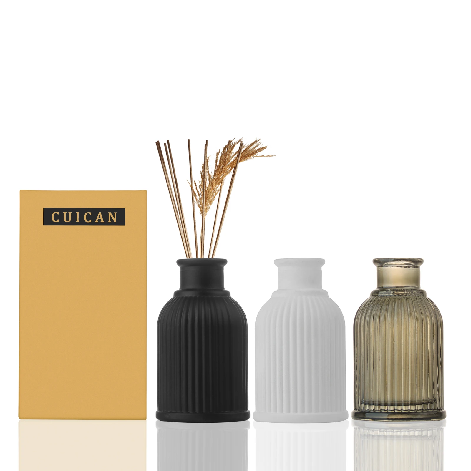 Großhandel mattierte 100ml luxuriöse Rohr-Schwarze Glasdiffusorflasche