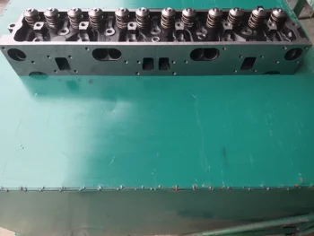 専用　ヒスン High Quality New 1006 Diesel Engine Cylinder Head ZZ80229
