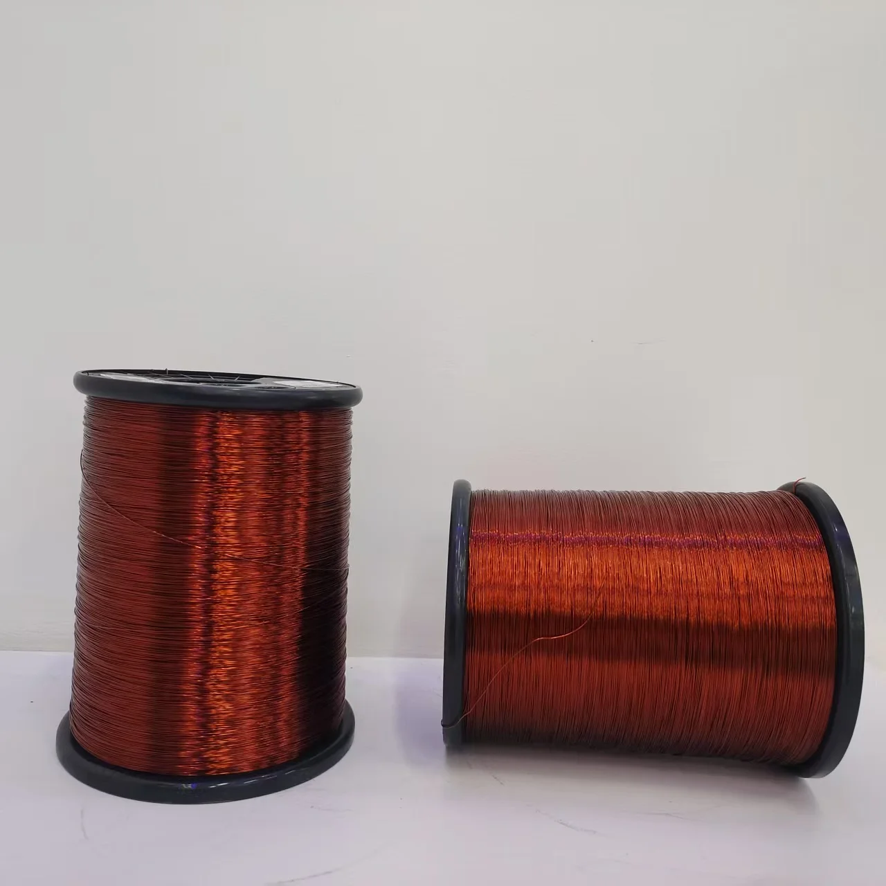 Giá nhà máy cho Polyester Dây Enamel Chất lượng Cao Loại 155 Động cơ Servo Chất rắn Conductor