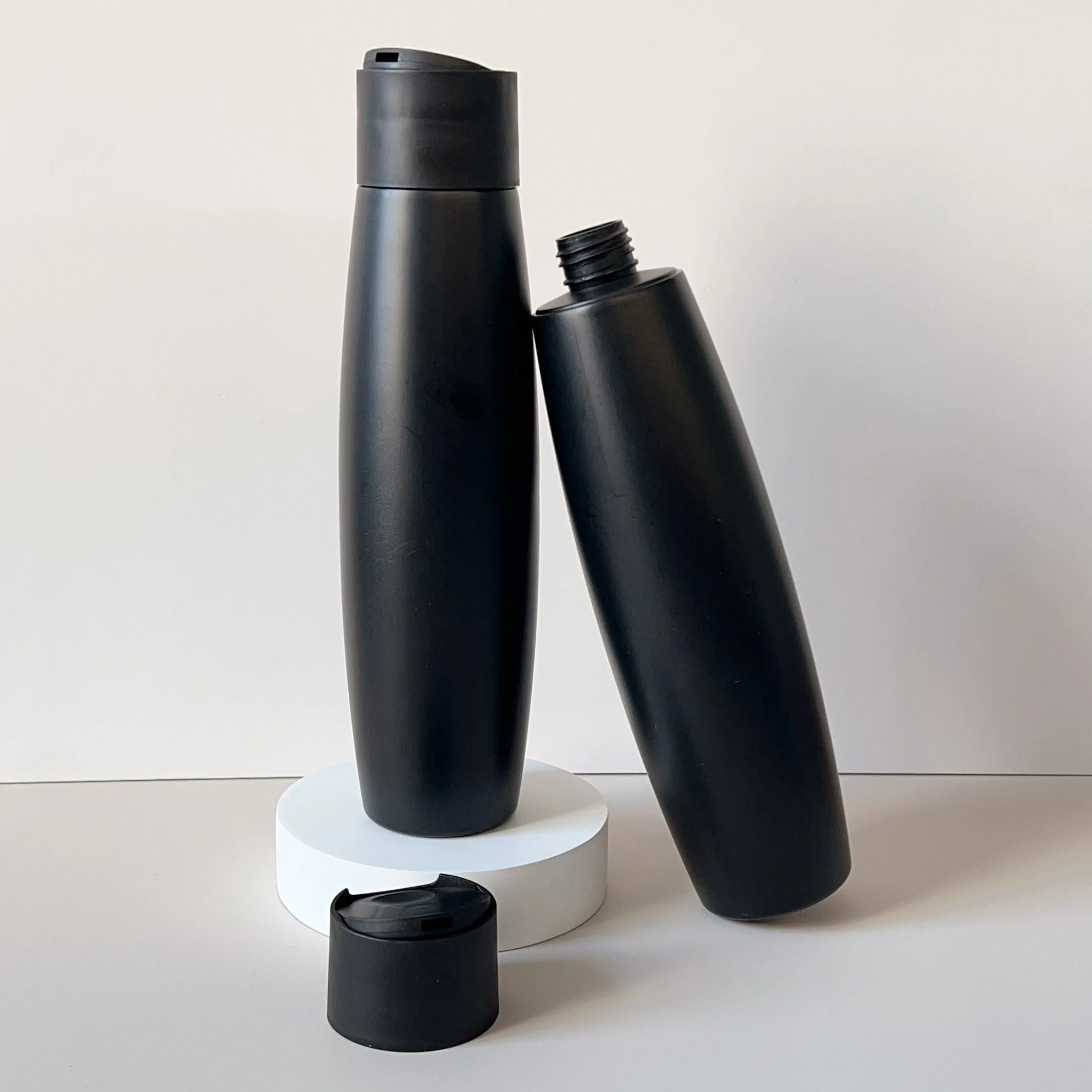 Sunscreen Plastic Bottle Wholesale Custom 500ml HDPE Extrusion Plastic Sunscreen Packaging Bottle