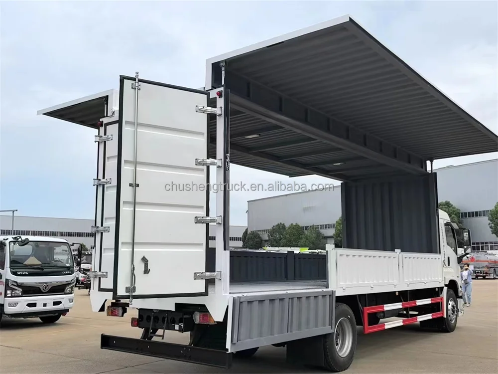 Isuzu GIGA 4x2 10tons Payload Wing Van Cargo Truck for Goods Transportation Factory Price