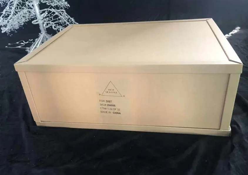 
 Подгонянный акриловый поперек улицы гигантский декоративный 3d СИД Рождественская Подарочная коробка мотив свет  