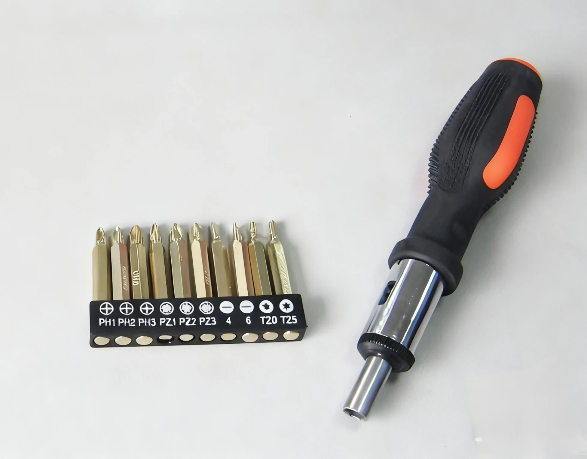 Comprehensive Daily Household Hardware Toolboxes, Hard Boxes, Manual Chrome-vanadium Steel OEM, Customizable Bits Tape Blades