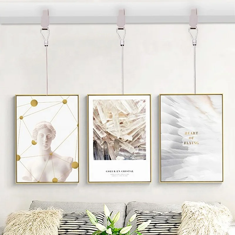 Металлический шнур с регулируемыми крючками для подвешивания фоторамки