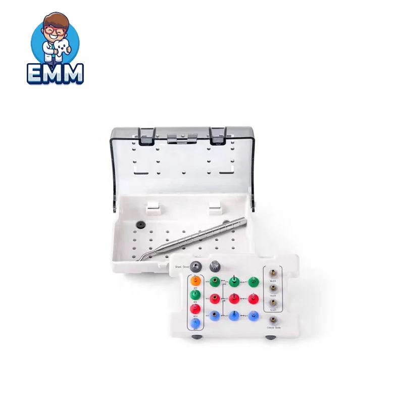 Instrumentorum ad removendos cochleas dentales apparatus. Apparatus ad removendos cochleas dentales cum terebrante et ductu. Apparatus ad removendos fractos cochleas.