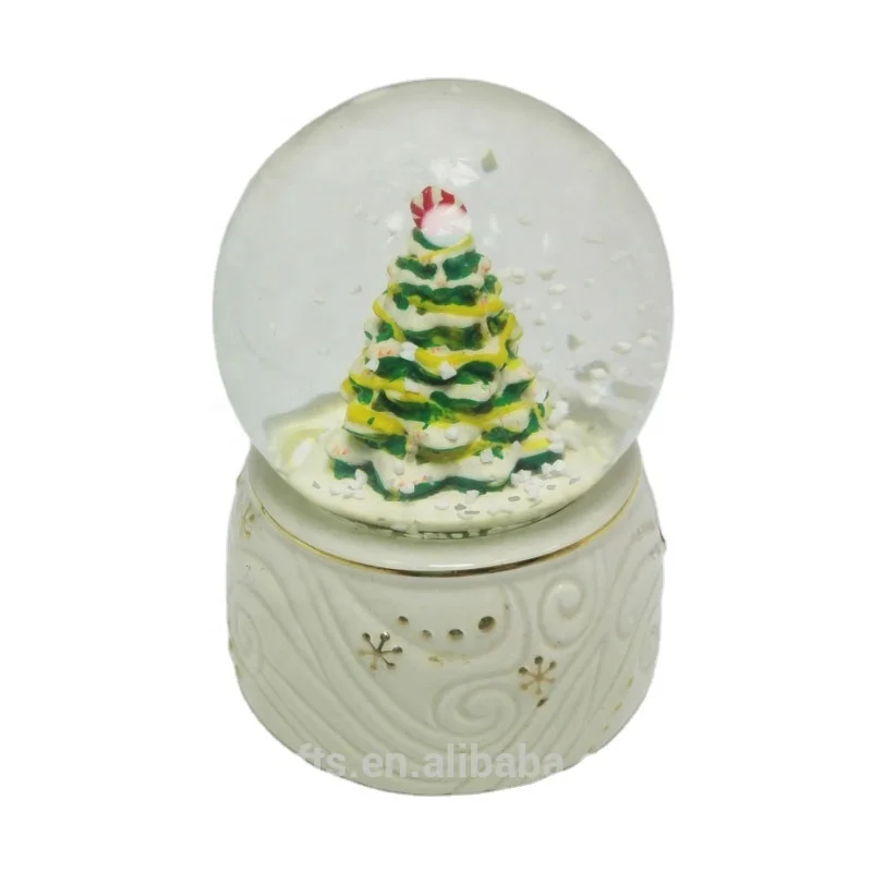 装飾的なスノーグローブ卸売樹脂クリスマスツリーカスタムミニスノーグローブ Buy クリスマスミニスノードーム カスタムミニスノードーム クリスマスツリー雪グローブ Product On Alibaba Com