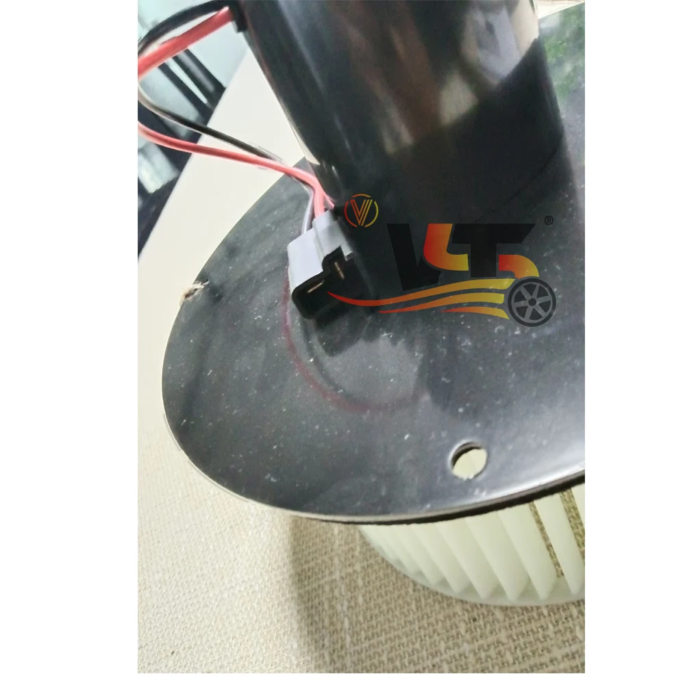 12V Auto AC Blower Motor for John Deere RE162771/RE208336 (OEM AT400506 AT456707 RE300527)