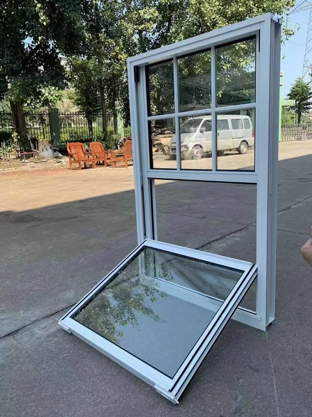 Vertical aluminum profile sliding window double glazed double hung aluminum windows with grilles factory