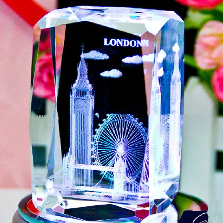 Vente chaude Cadeaux touristiques Ville de Londres 3D Cube de verre Cristal 3D Laser Cadeaux