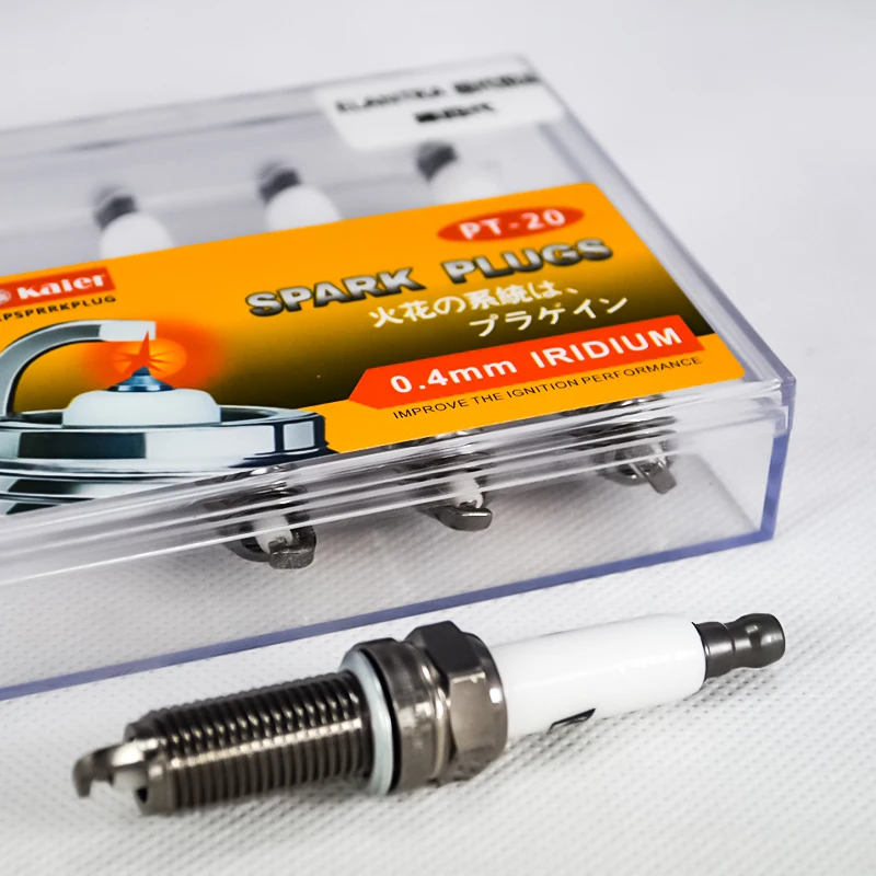 ベンツ純正スパークプラグ4本 Amazon | BOSCH製 プラチナイリジウム