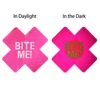 Pink Bite me - Brille dans le noir