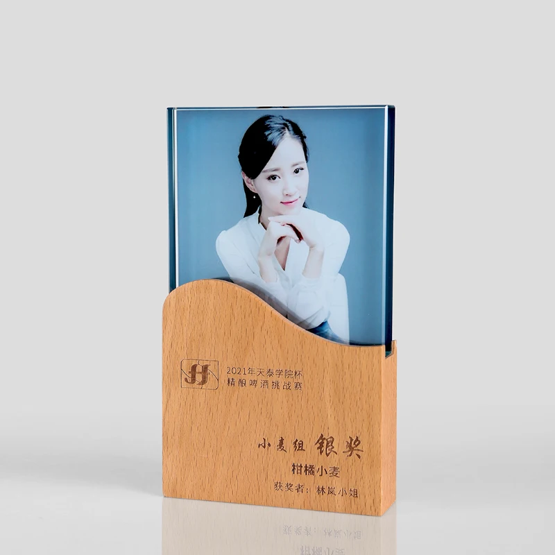 Wholesale Customized Crystal Glass Plaques Laser Carved Wood Base Color Wooden Trophy Award Souvenir Gift Decorative Engraving