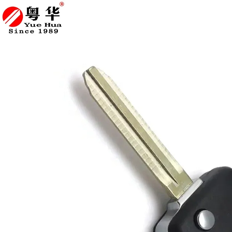 High Quality 2/3 Button Keyless Car Smart Key Fob Car Key Case Cover for toyota corolla Vios with Uncut Key Blade
