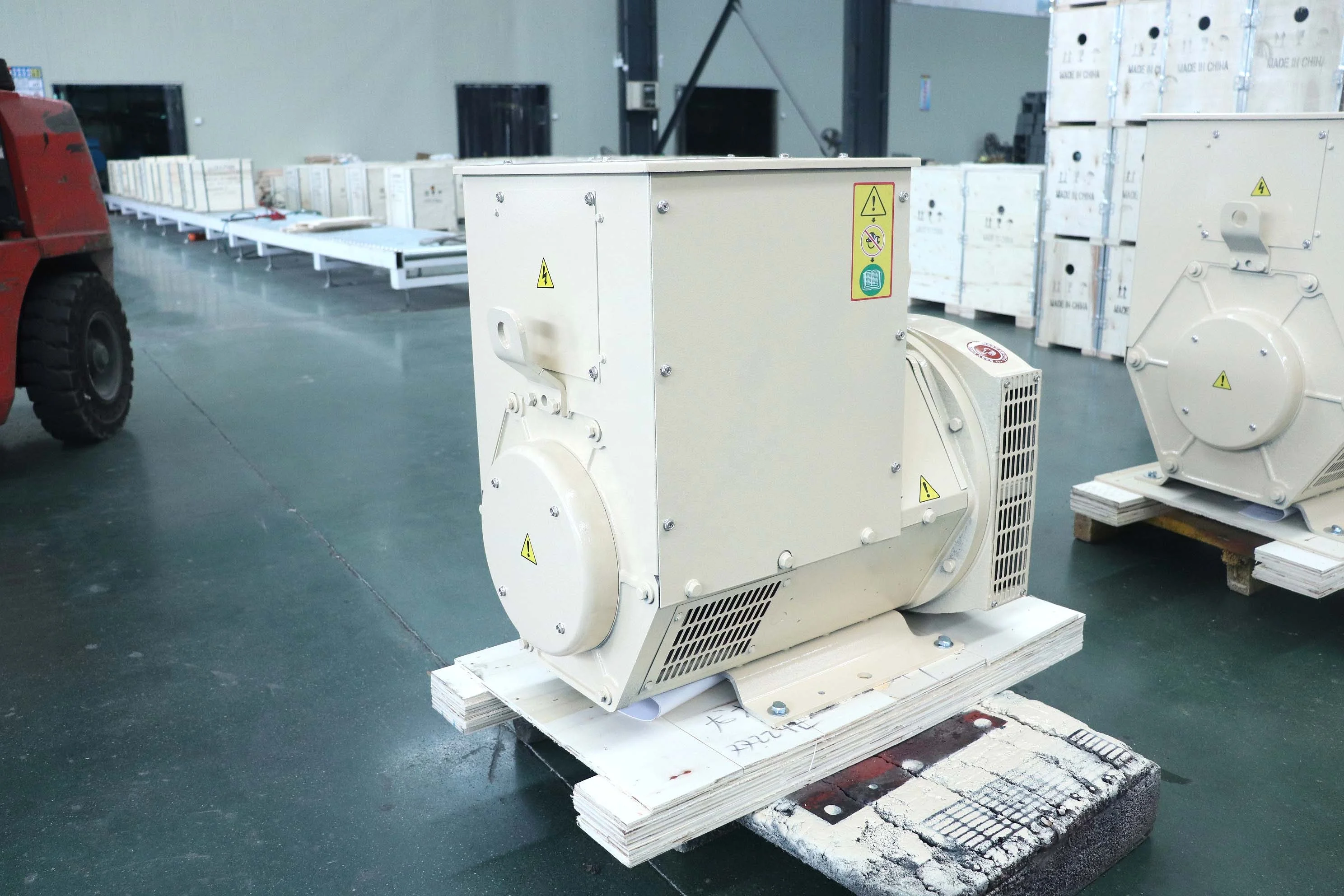 LANDTOP 48kW 60kVA AC Alternator Generator 50kW Dinamo with Shaft Double Bearing 3 Phase Full Copper Brushless Dynamo on Sale