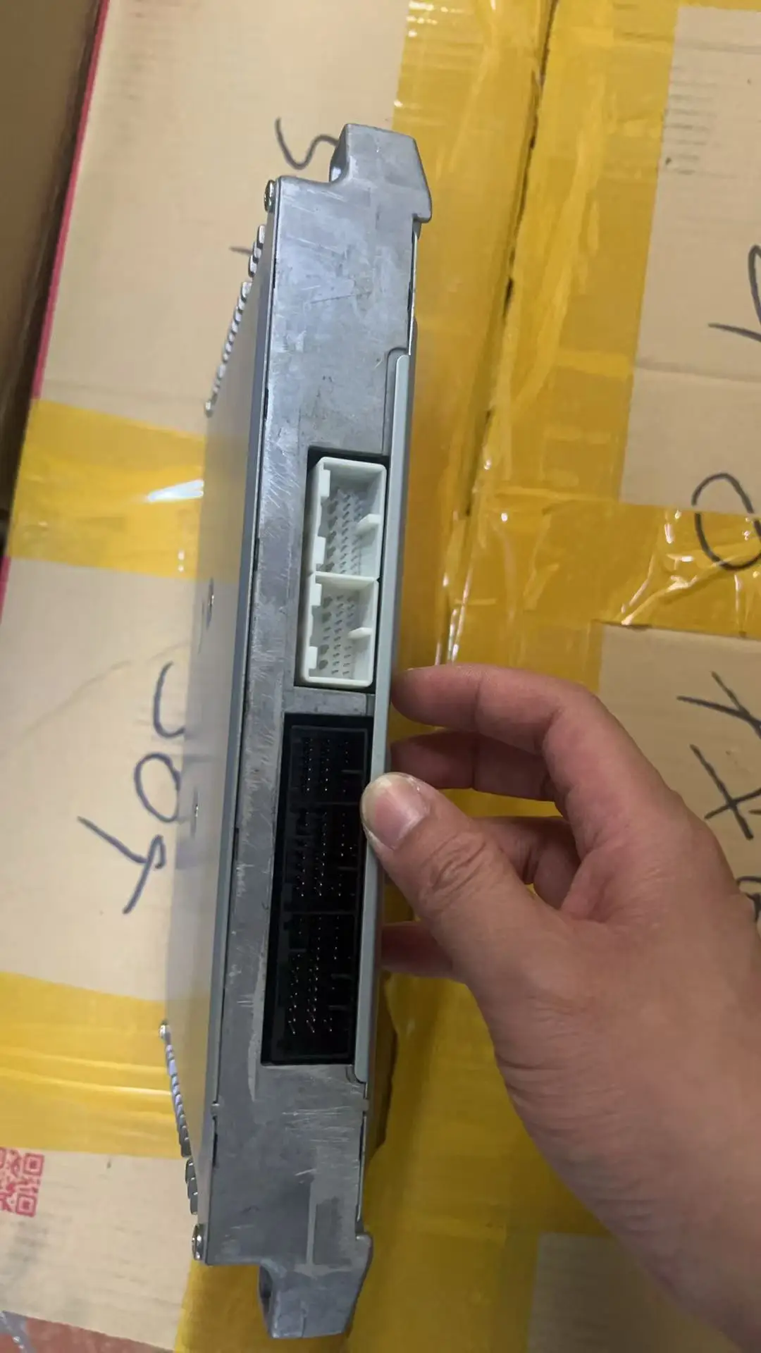 Engine Parts ZX160LC-5G Excavator Parts Controller Brand New