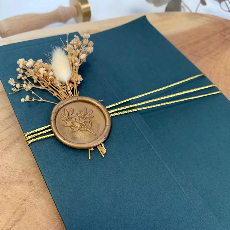 Custom Luxury Paper Invitation Card With Envelope Seal Finish Greeting Cards Invitation for Wedding details