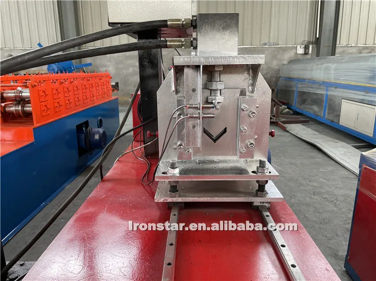 Aluminium Angles Round Hole Punching Corner Beads Machine Metal