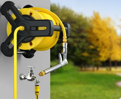 Wall Mountable Garden Tools and Equipment Lightweight Hose Set Mini Watering Garden Hose Reel Set with 7 Pattern Nozzle Hanger