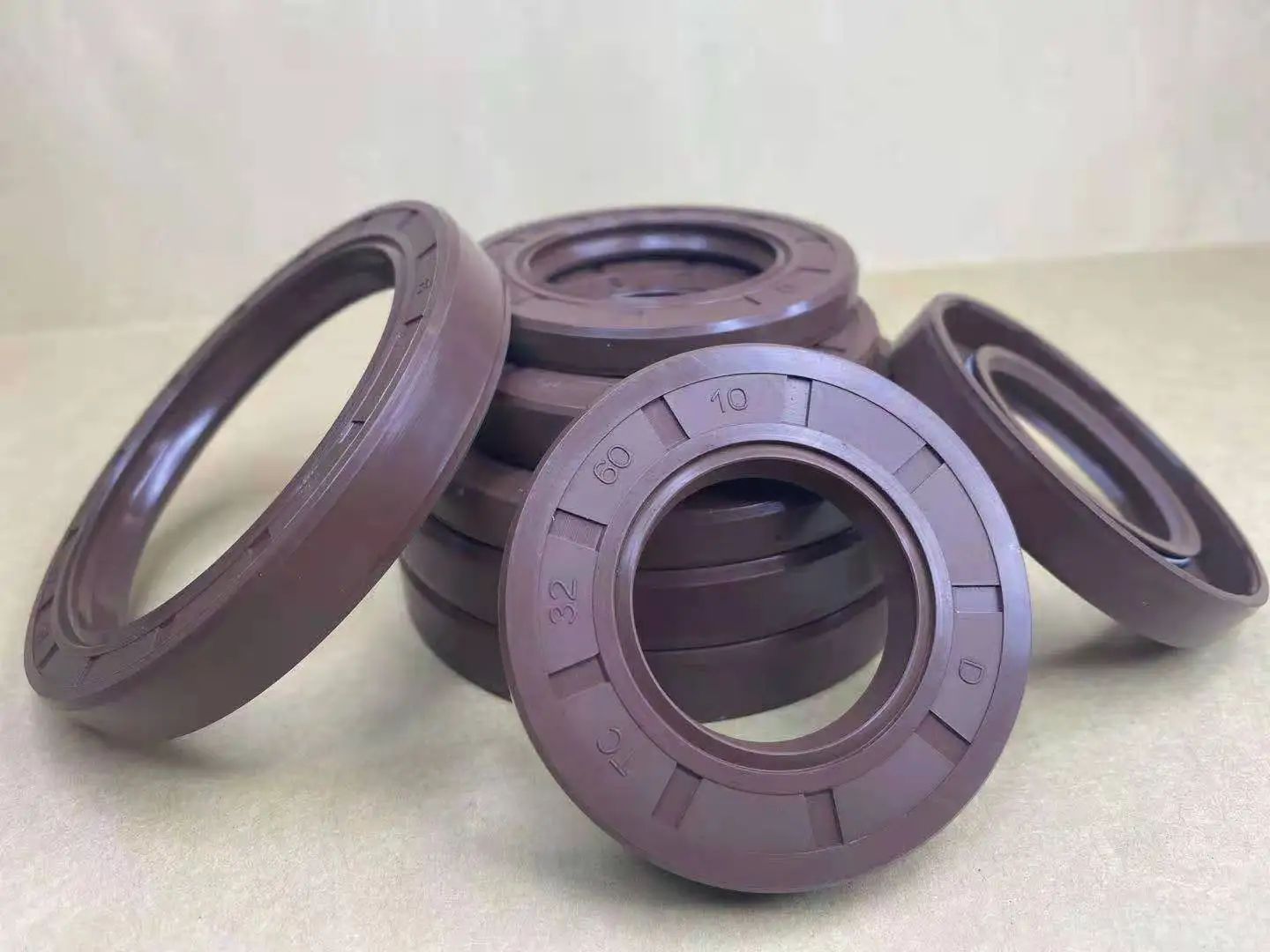 Factory Direct Sale High Quality Wholesale Tc Sc Nbr Oil Seal Tc Fkm