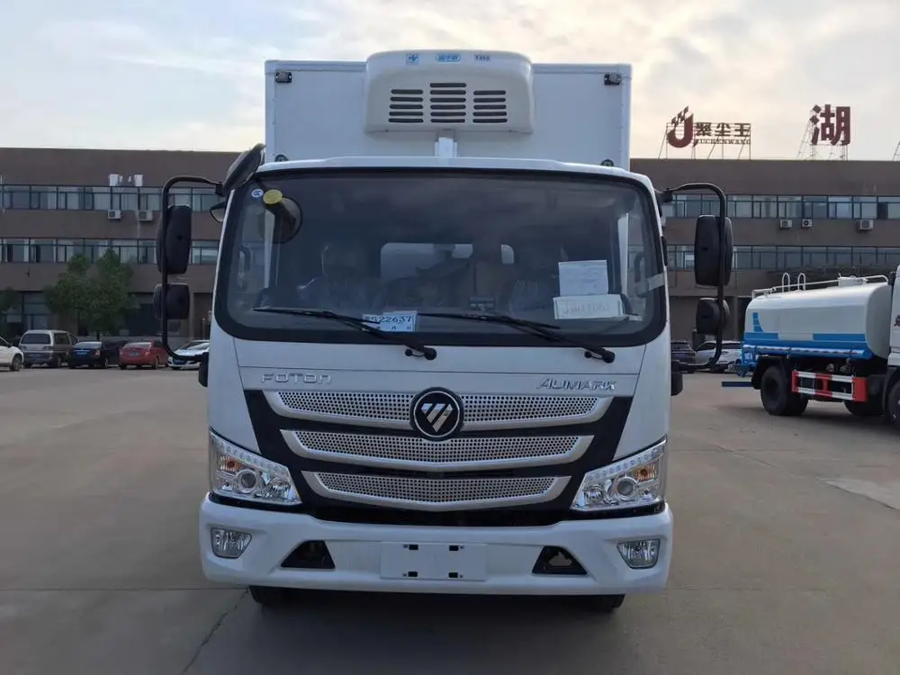 4x2 Foton 6000 kg  Small Refrigerated Van Truck