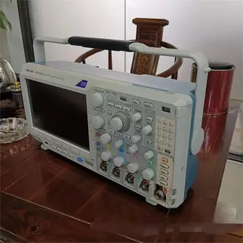 Source Tektronix MDO3054 500 MHz 2.5 GS/s混合ドメイン