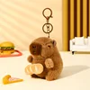 Llavero de peluche de carpincho baguette