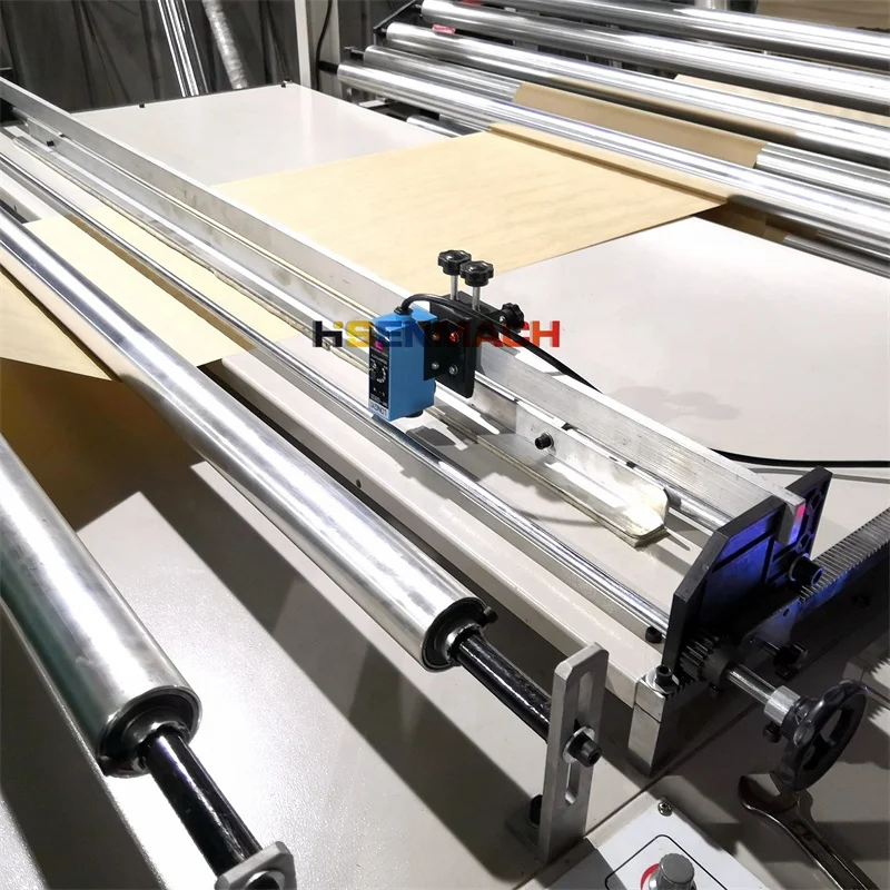 Sterilization Sheet SMS Nonwoven Automatic Cutting Machine for Fabric