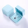 Caja de collar azul