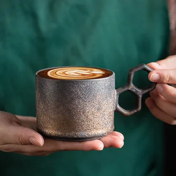 2024 New Creative Ceramic Coffee Cup Stackable Ins Retro Water Mug Geometric Ring Handle Microwave Safe Pottery Clay Cups Travel