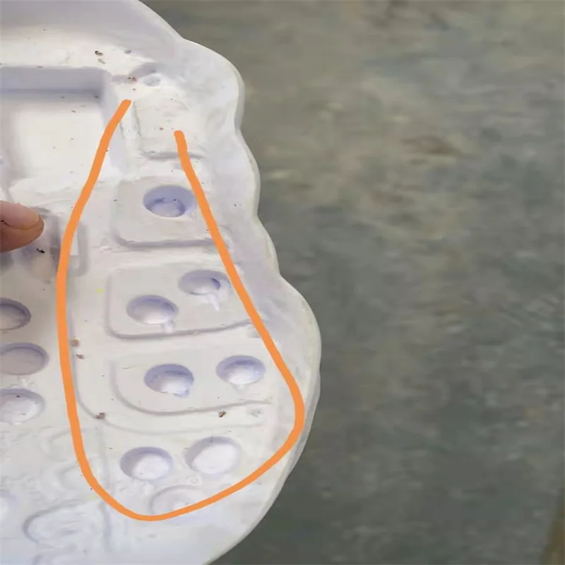 Wholesale custom fashion comfortable boys' shoes with LED flashing lights and soft plastic badges