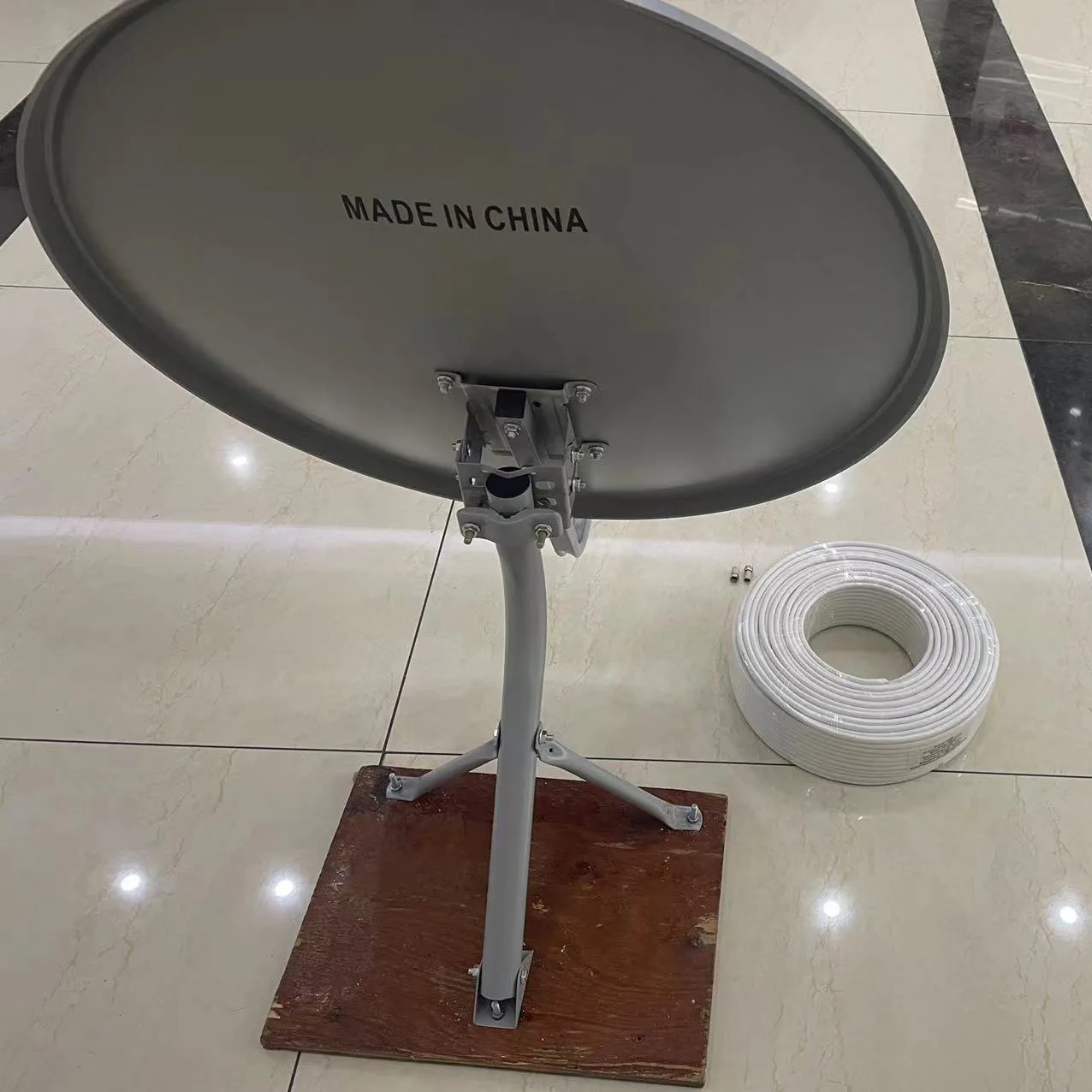 C Band 60 CM Offset Satellite Dish Parabolic Antenna Digital Tv Antenna