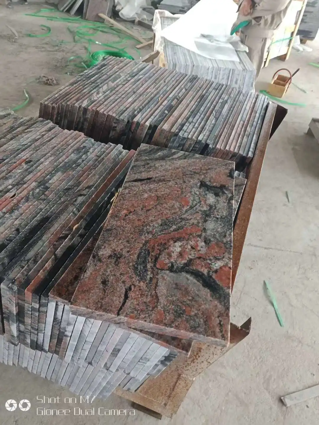 Cheaper Multicolor Red Granite Polished Rough River Granite Slab  for Outdoor Paving Indian Juparana Rosa Aurora Granite