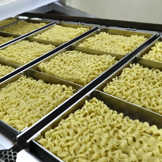 SS304 Highly Breathable Stciking Proof Pillow Instant Noodle Frying Basket for Instant Noodles Making Machine 4