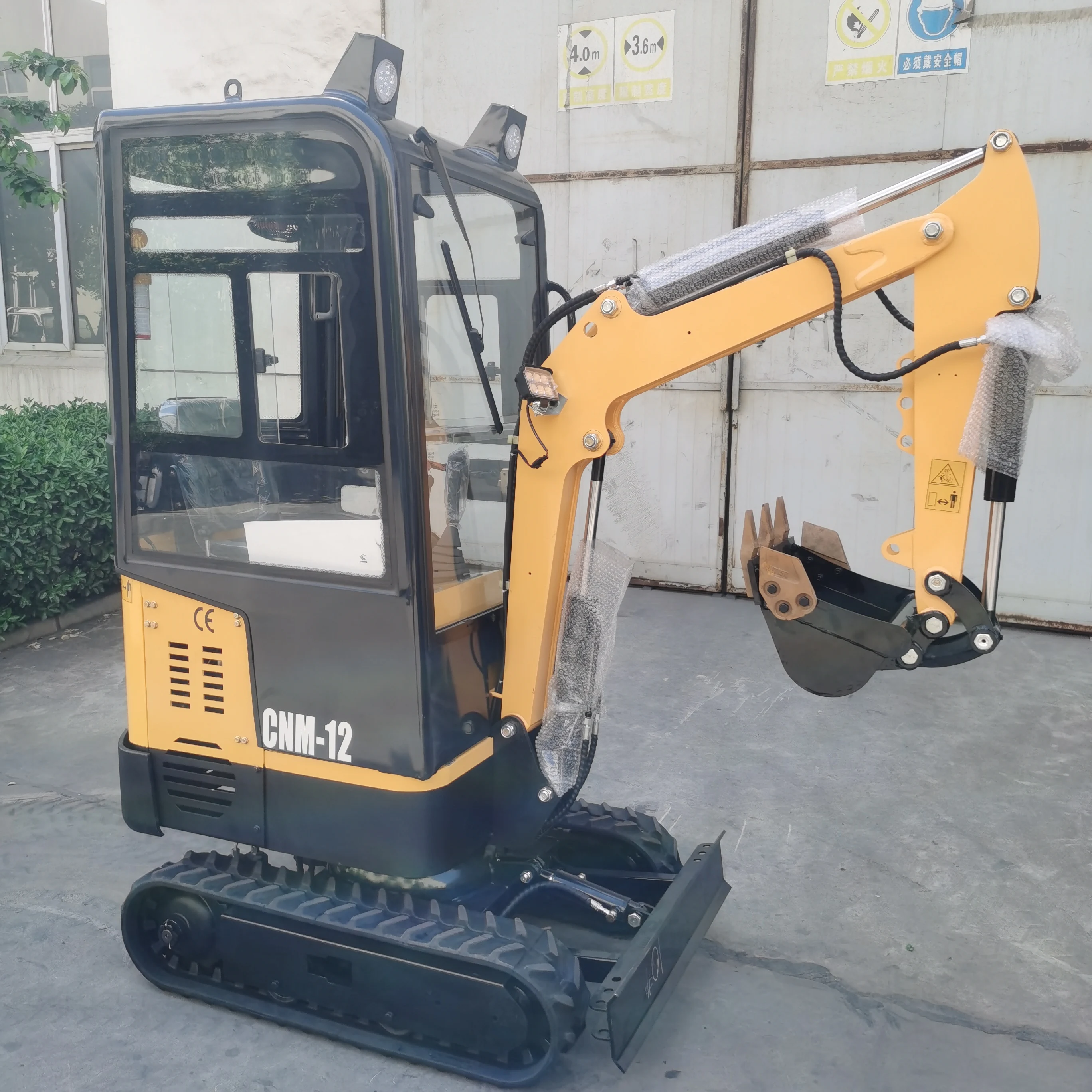 Китай оптовая продажа гидравлический маленький экскаватор мини-экскаватор на гусеничном ходу 1 тонна бесплатная доставка