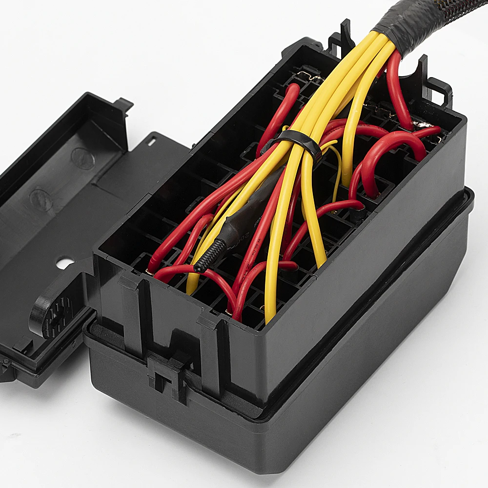 6ウェイ4ピン防水オートマリンリレーボックス12V 40A 6スロット