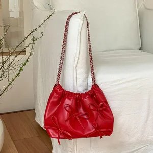 2026 Spring New Bow Design Chain Bag Cute High Quality PU Soft Leather Cloud Bag Large Capacity Crossbody Bucket Bag for Women