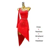 Abito rosso+collana+braccialetto+copricapo