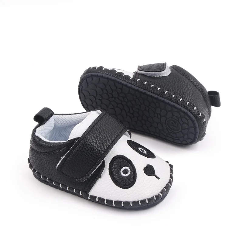 Cute Panada Design Soft TPR Outsole Baby Walking Shoes Toddler Shoes for Boys factory