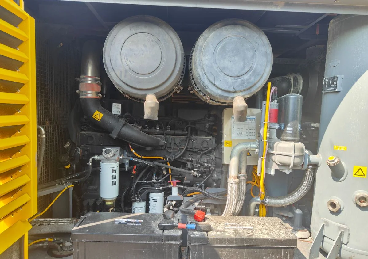 2024 Original Imported Engine Atlas Copco High Pressure 1165CFM 35 Bar Mobile Cummins 410 KW Mining Use Air Compressor Price
