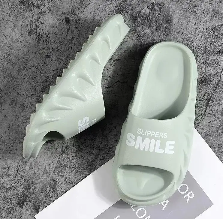 
Сандалии yeezy пляжные взрывобезопасные для мужчин и женщин, шлепанцы для душа, сланцы, плоская подошва, Эва, сланцы, для пар, дом с пламенем, 2021 