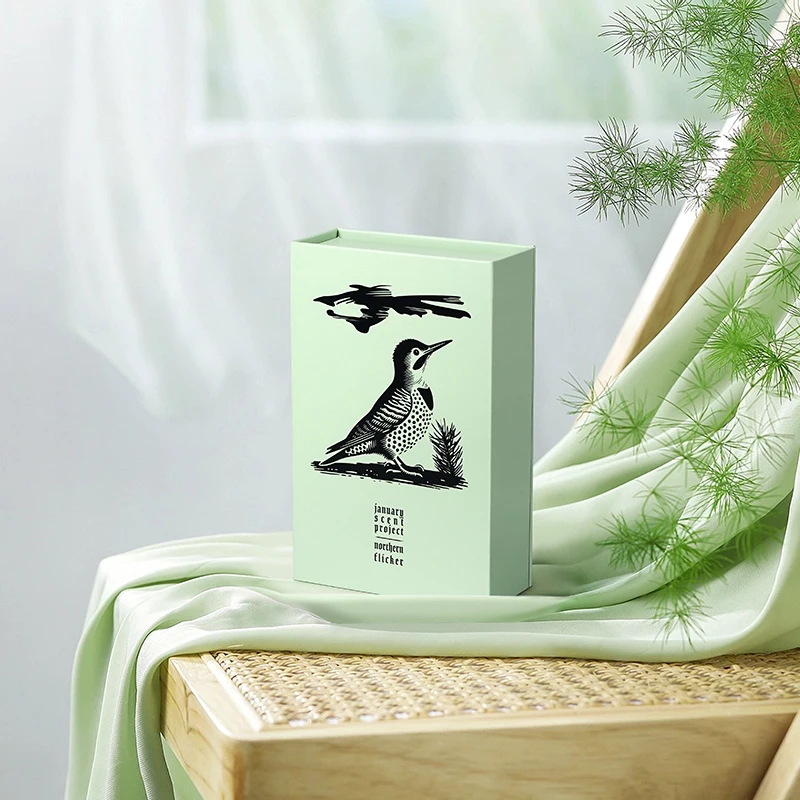 Custom Perfume Packaging 100ml 30ml 50ml Perfume Bottle Magnetic Boxes for Cosmetic Essential Oil Fragrance Bottle with EVA