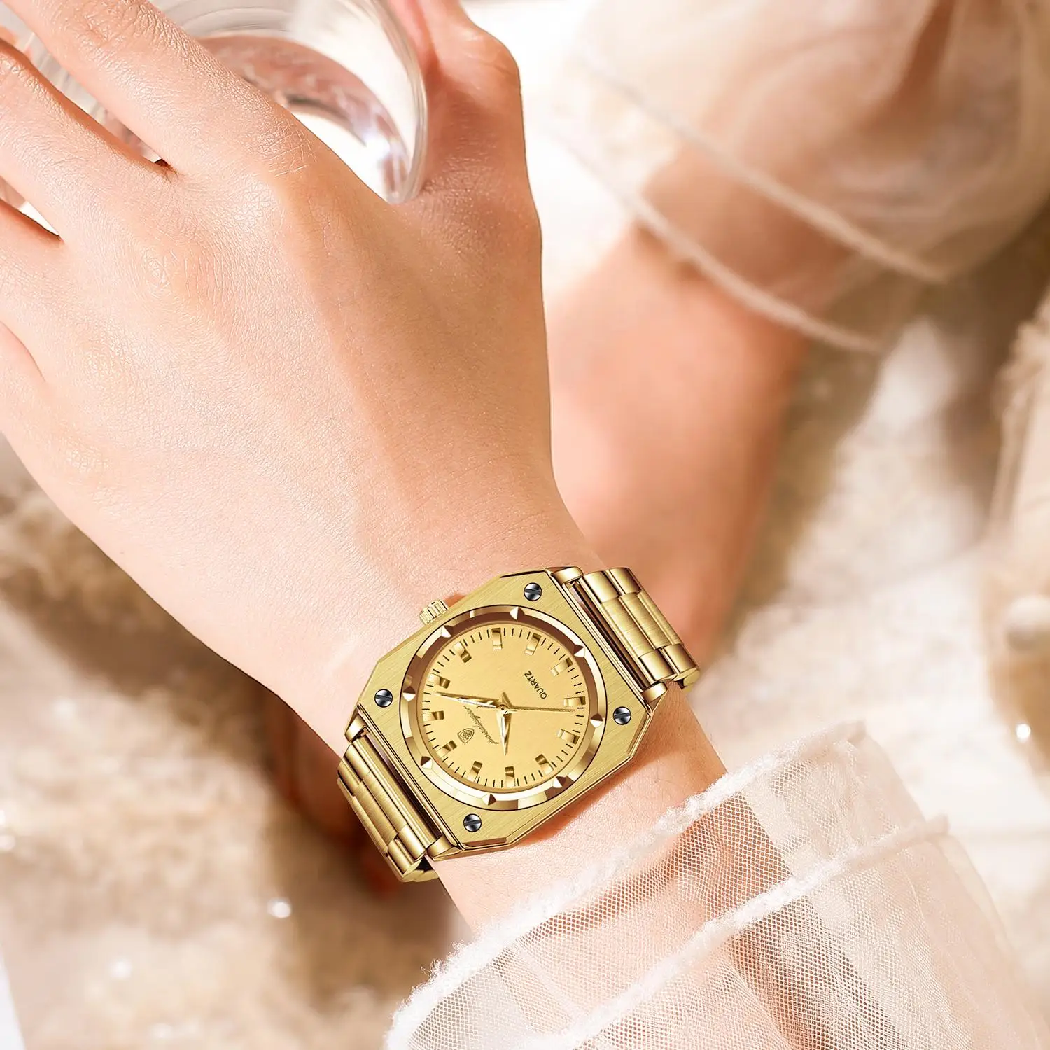 Poedagar 788 Gold Luxury Women's Quartz Watch - Waterproof