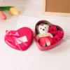 Caja de hierro en forma de corazón (3 flores + oso) Rojo rosa