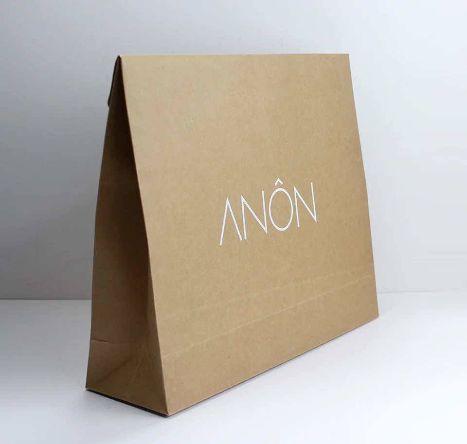 Large Capacity Kraft Paper Clothing Packaging Bag Customized Logo